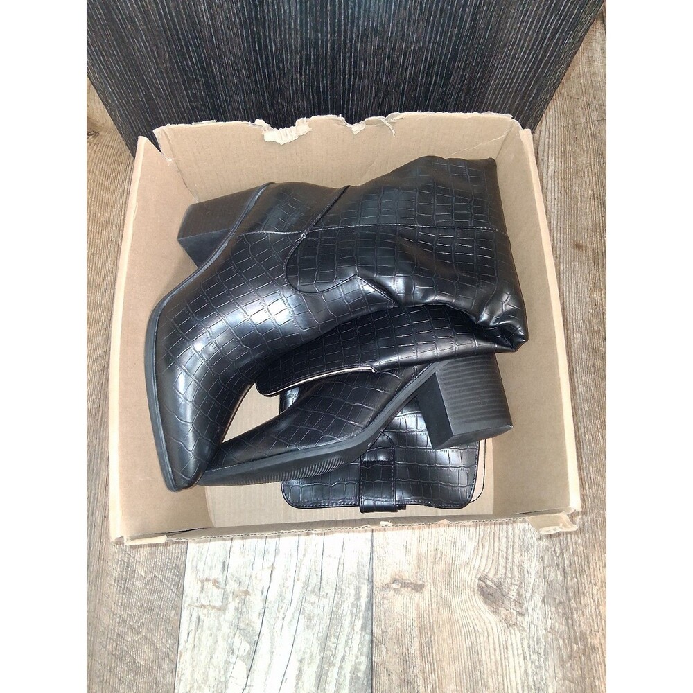 NEW! Journee Therese Black Croc Textured Knee-High Boots, Size 9 - Picture 10 of 10